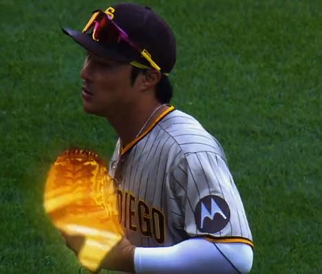 샌디에이고 구단이 공개한 김하성의 '황금 글러브' 영상