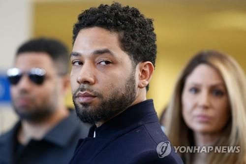 미국 배우 저시 스몰렛