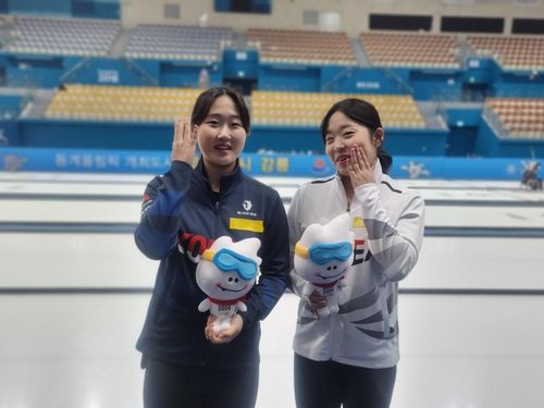 의성여고 장유빈(왼쪽)과 이소원