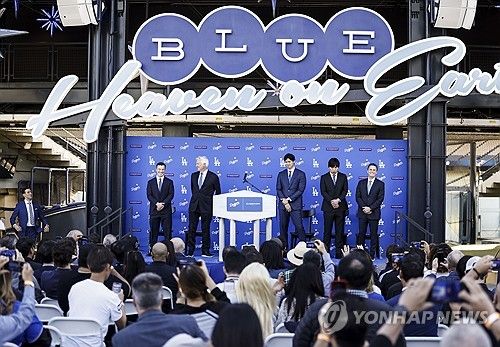 엄청난 취재 열기