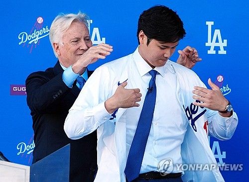 다저스 유니폼 입는 오타니