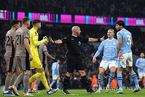 사이먼 후퍼 심판