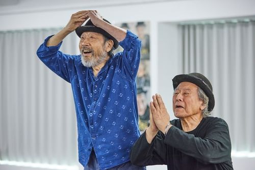 연극 '고도를 기다리며' 연습사진