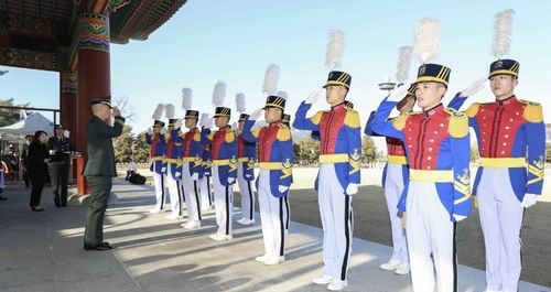 육군 생도들 화랑의식 장면