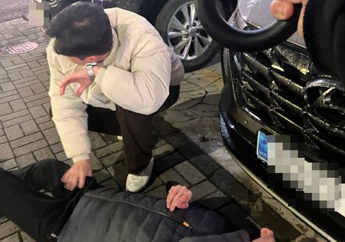 스마트워치로 구급대원과 소통하며 응급조치를 수행한 한 상사