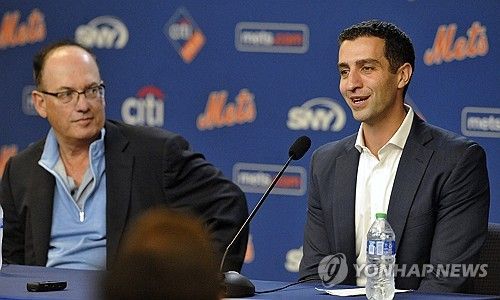 스티븐 코언(왼쪽) 메츠 구단주