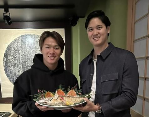 입단 전 한솥밥 식사한 오타니(오른쪽)와 야마모토