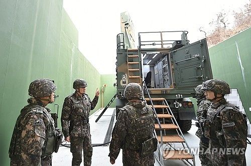 김명수 합참의장, 적 지상 및 공중 화력도발 대비 대응태세 점검