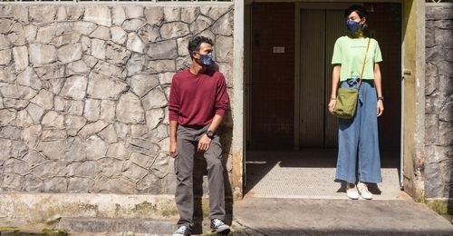 '룩앳미 터치미 키스미'의 한 장면