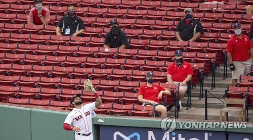 메이저리그 스카우트와 직원들