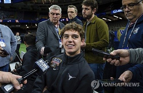 슈거 볼 출전을 앞둔 '매닝 가문' 3세 아치 찰스 매닝