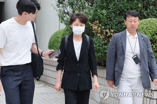 '수억 뇌물 혐의' 현직 경무관 영장심사