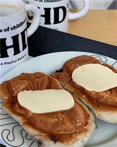 서울 성수동 카페 '차일디쉬'에서 선보인 '소붕빵'