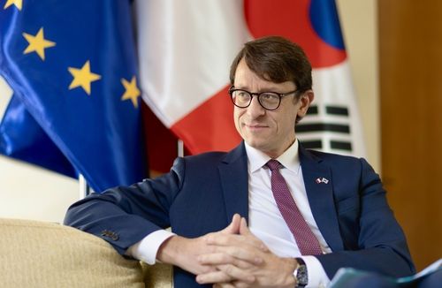 연합뉴스와 인터뷰하는 필립 베르투 신임 주한프랑스대사