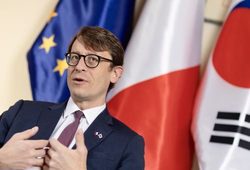 연합뉴스와 인터뷰하는 필립 베르투 신임 주한프랑스대사