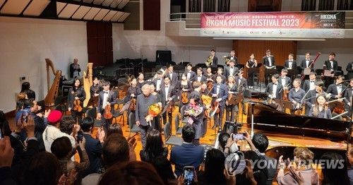 피아니스트 백건우 홍콩 연주