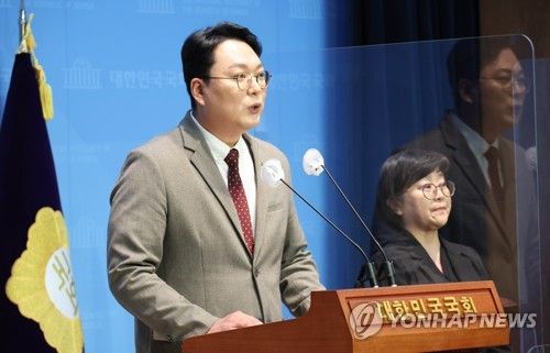 천하람 "윤핵관 퇴출시키겠다"