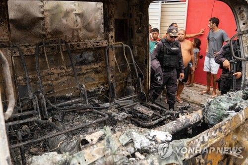 매일 밤 방화에 불안한 브라질 주민들