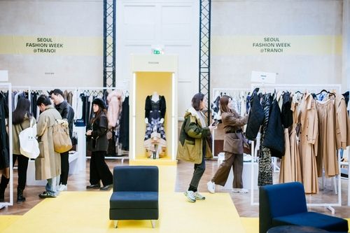 2023 F/W 파리패션위크 트라노이 전시회에 조성된 서울패션위크 전용 전시관