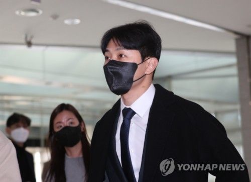 성남시청 빙상팀 코치 면접 참석하는 빅토르 안