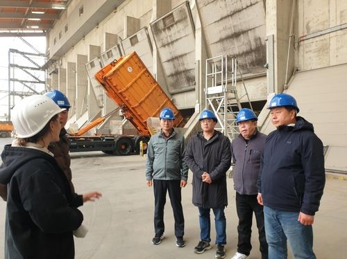 지난달 해외 환경시설 견학 간 김경일 파주시장(오른쪽)