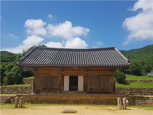 무위사 극락보전