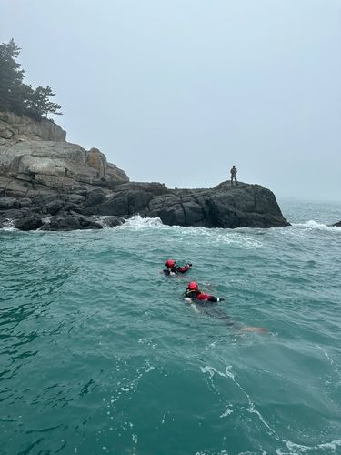 수중 수색하는 해경