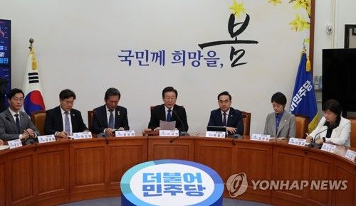 발언하는 이재명 대표