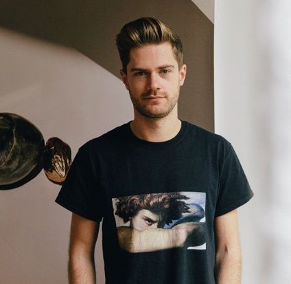 루카스 돈트 감독