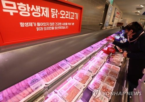 고병원성 AI 확산세…오리고기·달걀 도매가 한달새 10% 올라