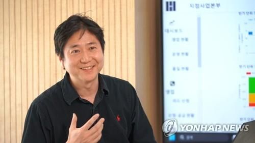 옥형석 혜움랩스 대표가 지난 17일 세무 서비스의 질을 높이는 협업형 AI 기술에 관해 설명하고 있다.