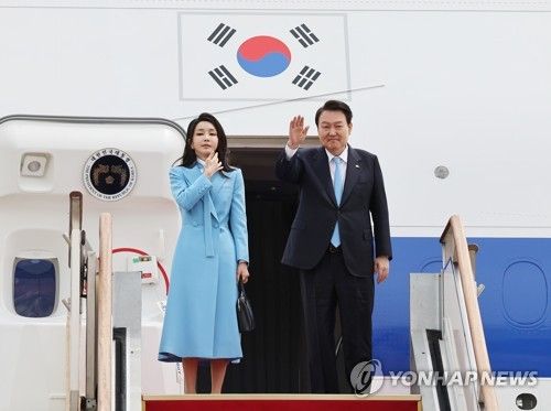 미국 국빈 방문 출국하는 윤석열 대통령 내외