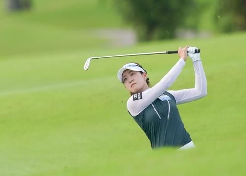 박민지의 아이언샷.