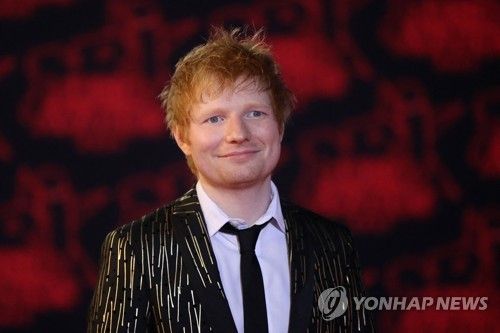 영국 출신 팝스타 에드 시런