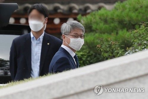 '검수완박' 변론 참석하는 민형배 의원