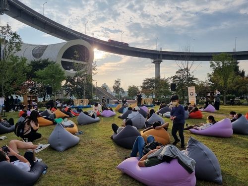 2022년 한강페스티벌 기간 열린 한강책방