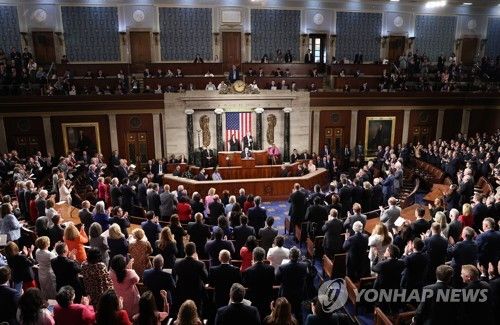 미국 상·하원 기립박수 받는 윤 대통령