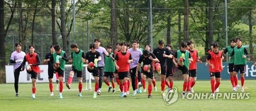 훈련하는 U-20 축구대표팀
