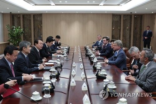 미국 하원 의원단 접견하는 윤석열 대통령