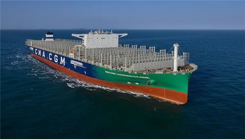 중국선박그룹이 CMA-CGM에 인도한 2만3천TEU 컨테이너선 