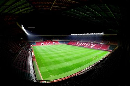 LED 조명으로 교체해 밝아진 포항 스틸야드