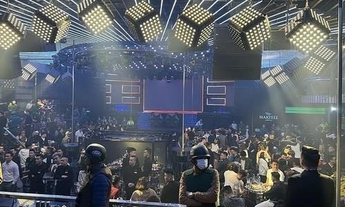 베트남 공안의 마약 단속에 걸린 다낭시의 한 클럽