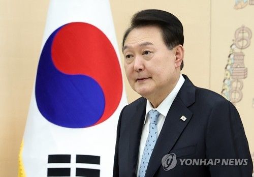 주한대사 신임장 제정식 참석한 윤석열 대통령