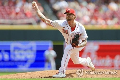 라이블리, 6년 만에 MLB 승리 투수