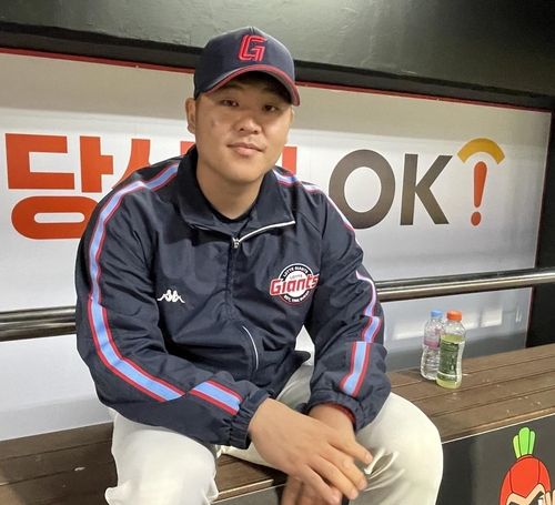 시즌 3승을 거둔 롯데 투수 한현희