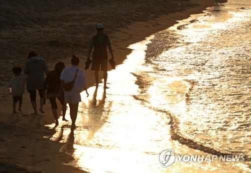 푹푹 찌는 강릉의 밤