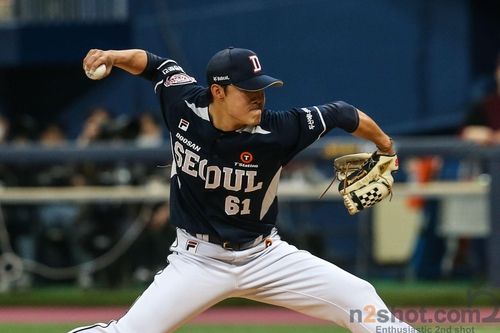 16일 키움전에서 역투하는 두산 최원준