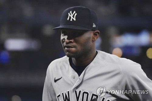 이물질 규정 위반으로 MLB 사무국 징계 받은 양키스 투수 헤르만