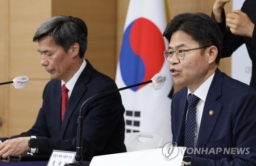 발언하는 유국희 후쿠시마 원전 오염수 전문가 시찰단장