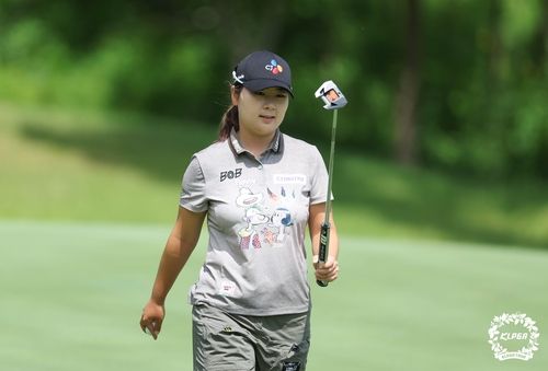 1번 홀 파 세이브한 홍정민